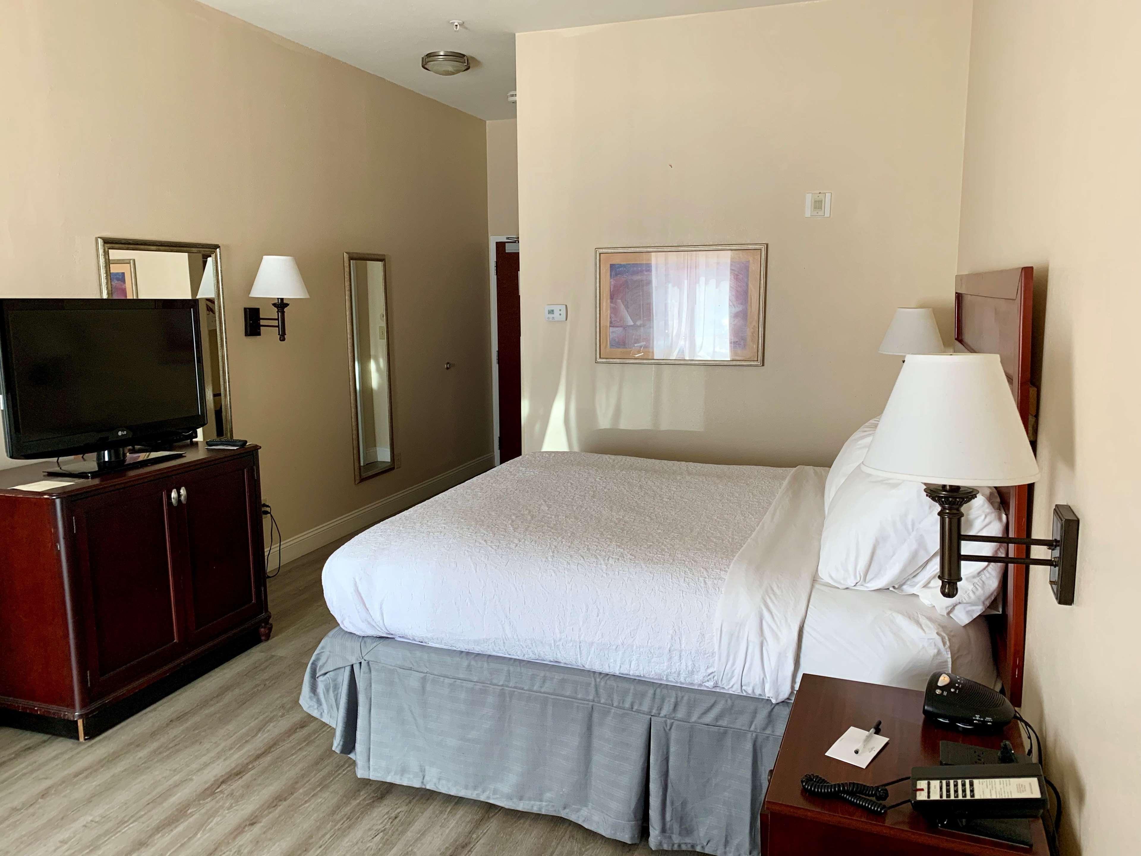 Country Inn & Suites By Radisson, Midway - Tallahassee West Exteriör bild