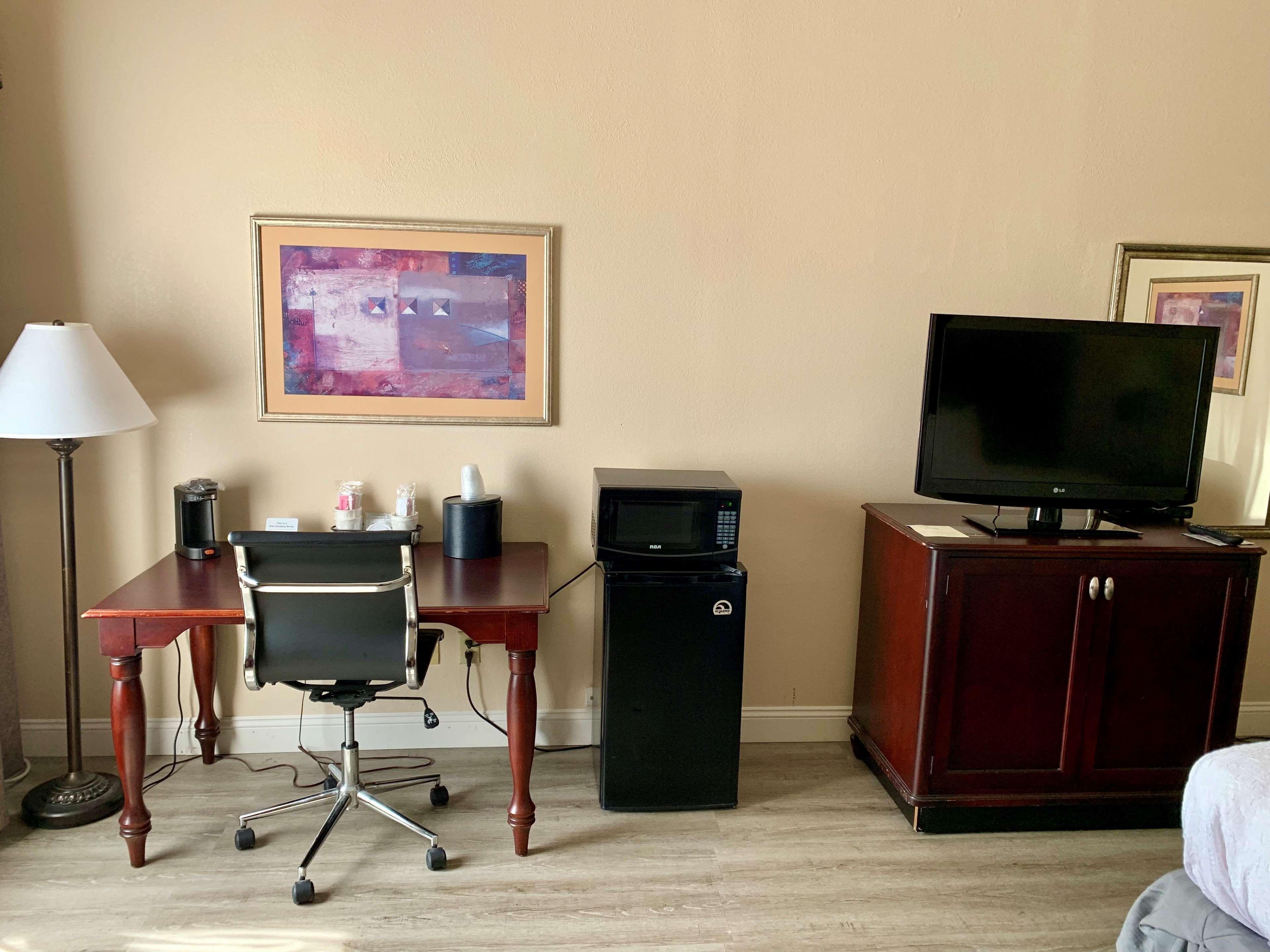 Country Inn & Suites By Radisson, Midway - Tallahassee West Exteriör bild