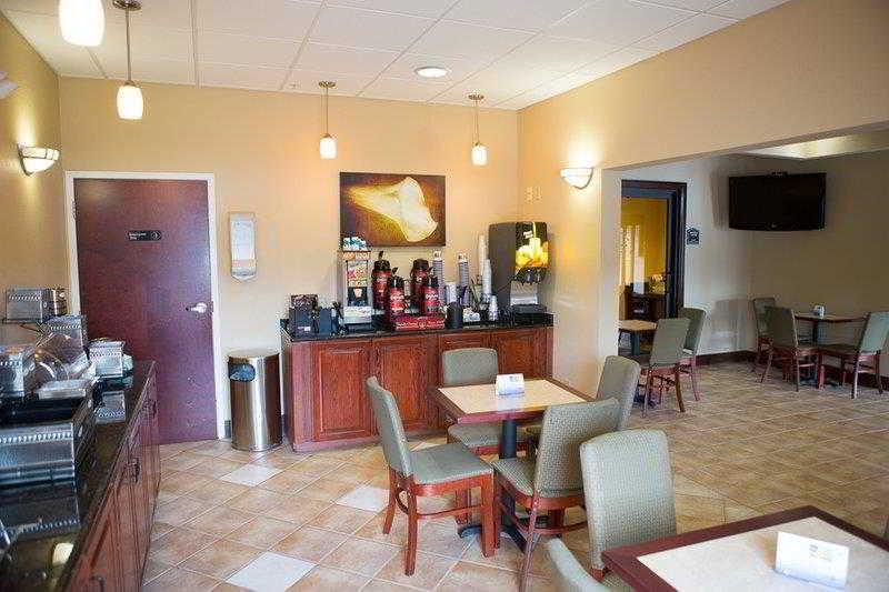 Country Inn & Suites By Radisson, Midway - Tallahassee West Exteriör bild